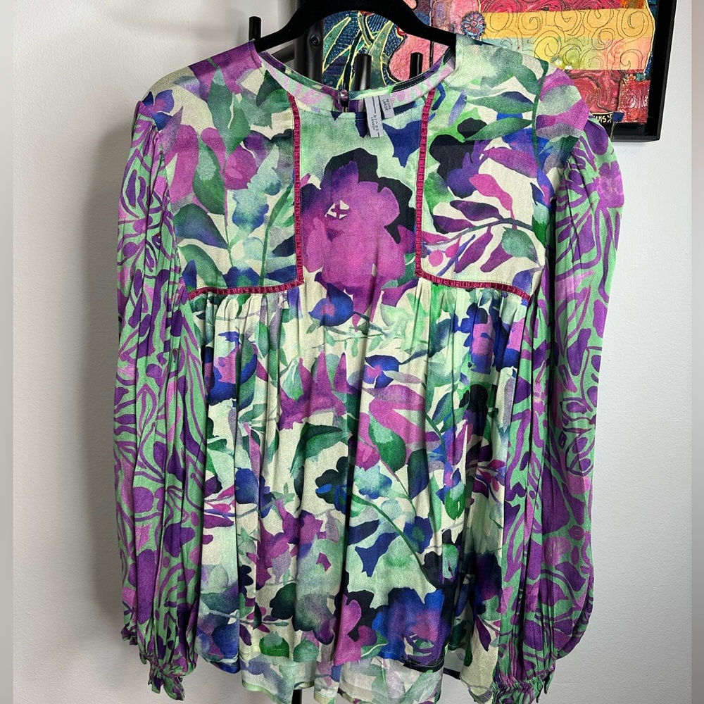 Blink London beautiful blouse in purples and greens. Petite large. Excellent.